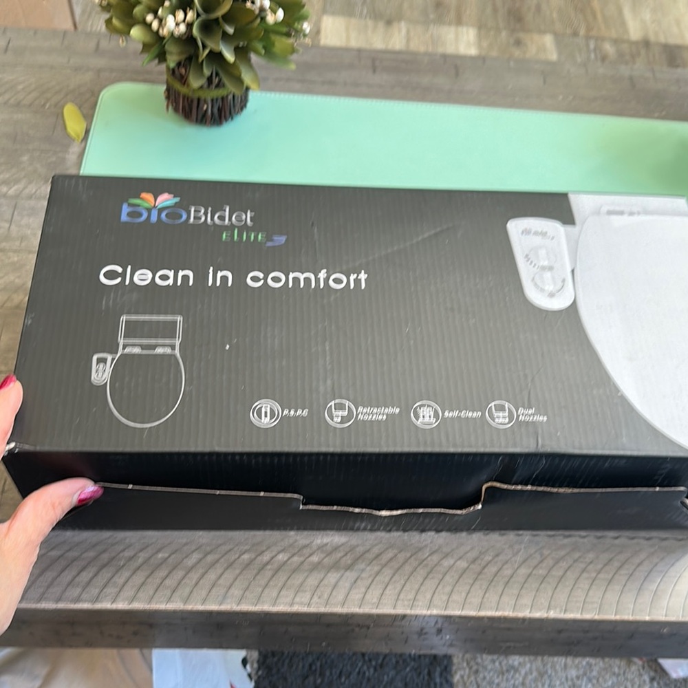 Black Bath Accessories Clean in Comfort